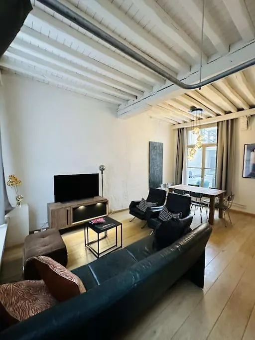 Charmante Woning In City Center Anversa 0*,  Belgio